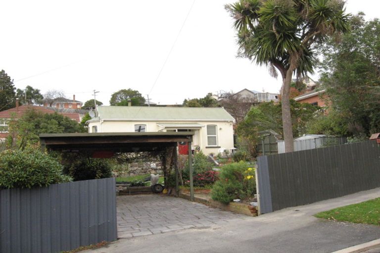 Photo of property in 16 Byron Street, Mornington, Dunedin, 9011