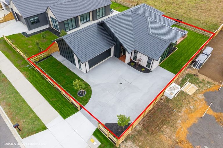 Photo of property in 4 Nau Mai Road, Clevedon, 2582