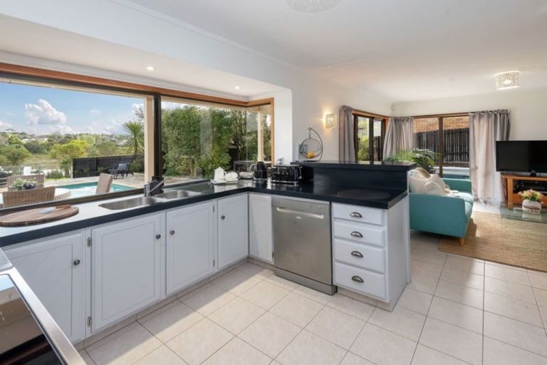 Photo of property in 36 Galloway Crescent, Farm Cove, Auckland, 2012