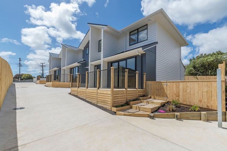 Photo of property in 30c Russell Road, Manurewa, Auckland, 2102