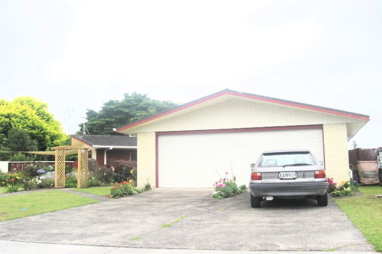 Photo of property in 136 Cameron Road, Te Puke, 3119