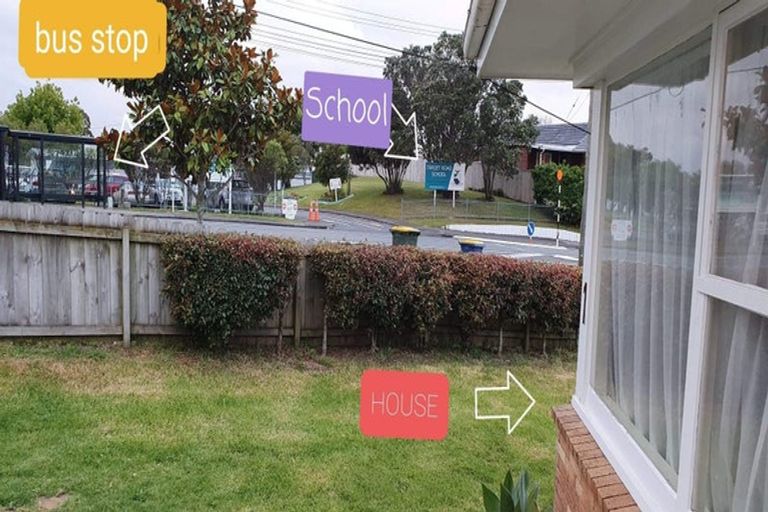 Photo of property in 1/97 Target Road, Totara Vale, Auckland, 0629