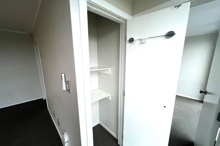 Photo of property in 2 Cranberry Place, Bucklands Beach, Auckland, 2012