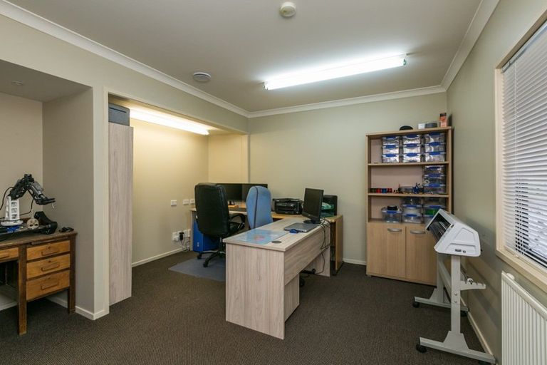 Photo of property in 40a Palmerston Road, Havelock North, 4130