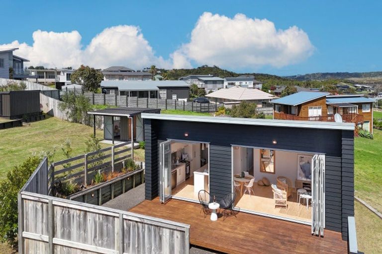 Photo of property in 37 Driftwood Place, Mangawhai Heads, Mangawhai, 0505