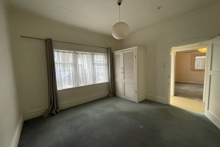 Photo of property in 1 Porritt Avenue, Mount Victoria, Wellington, 6011