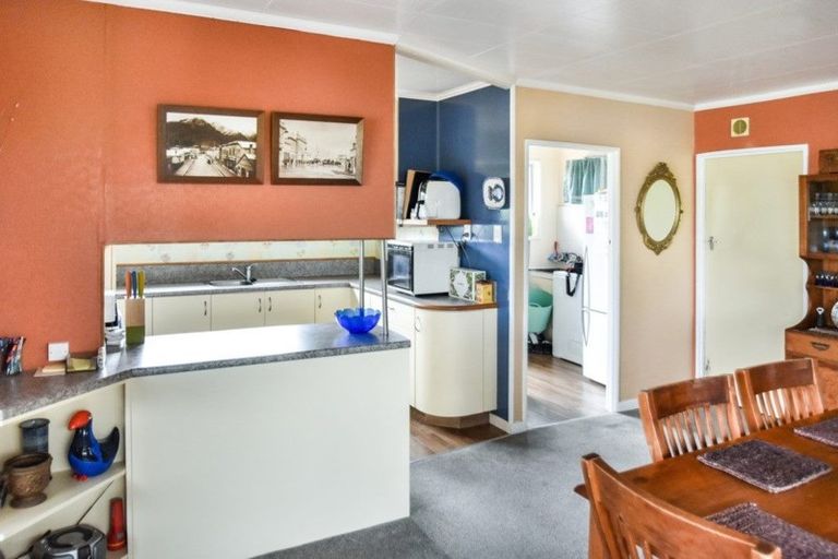 Photo of property in 310 Mackenzie Drive, Twizel, 7901