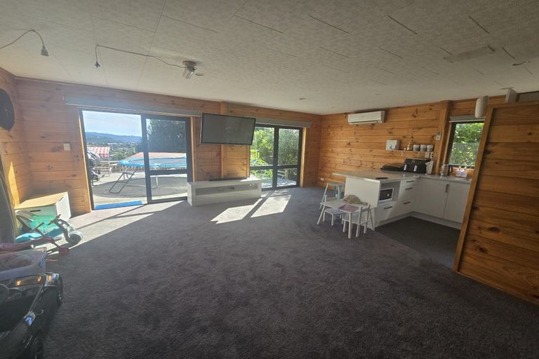 Photo of property in 46 Norana Road, Timberlea, Upper Hutt, 5018