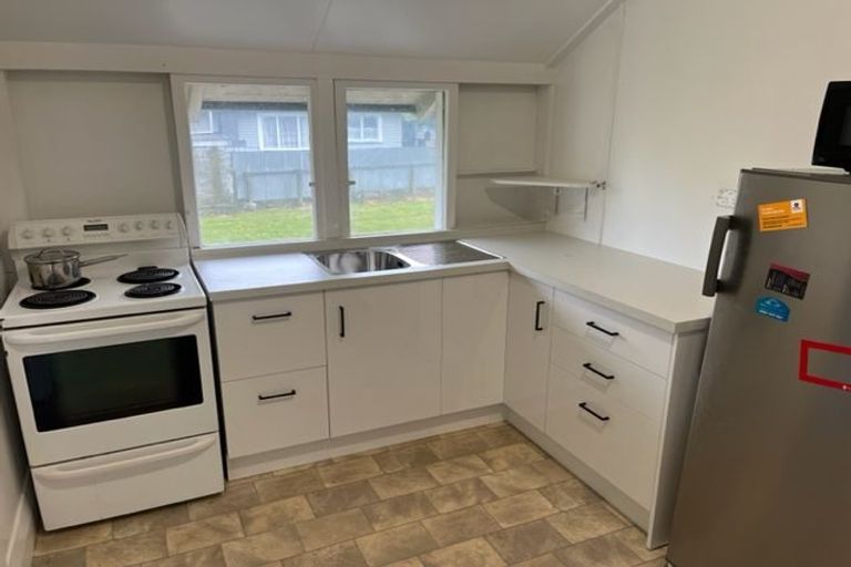 Photo of property in 2 Gaisford Terrace, Waipukurau, 4200