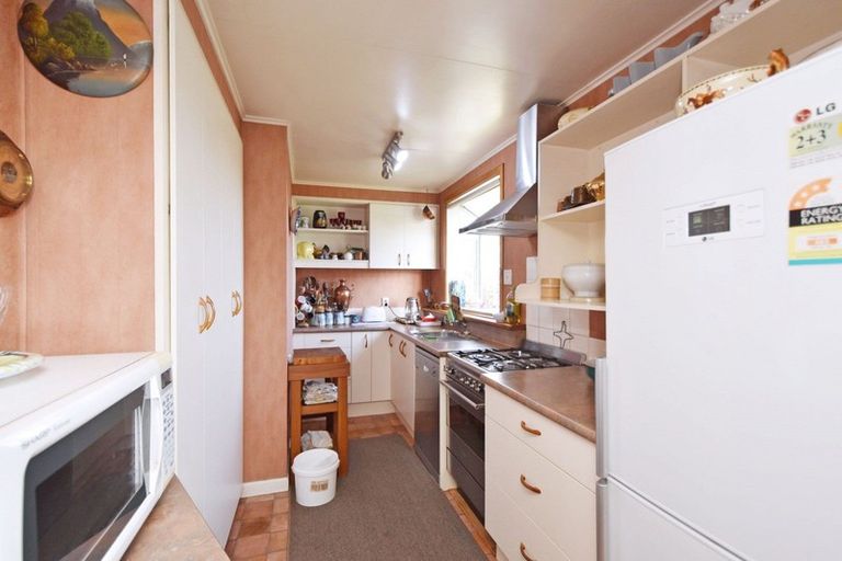 Photo of property in 24 Grey Street, Gladstone, Invercargill, 9810