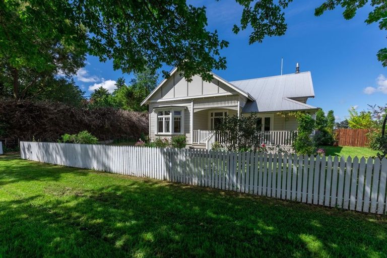 Photo of property in 13 Owen Street, Tikokino, Waipawa, 4273