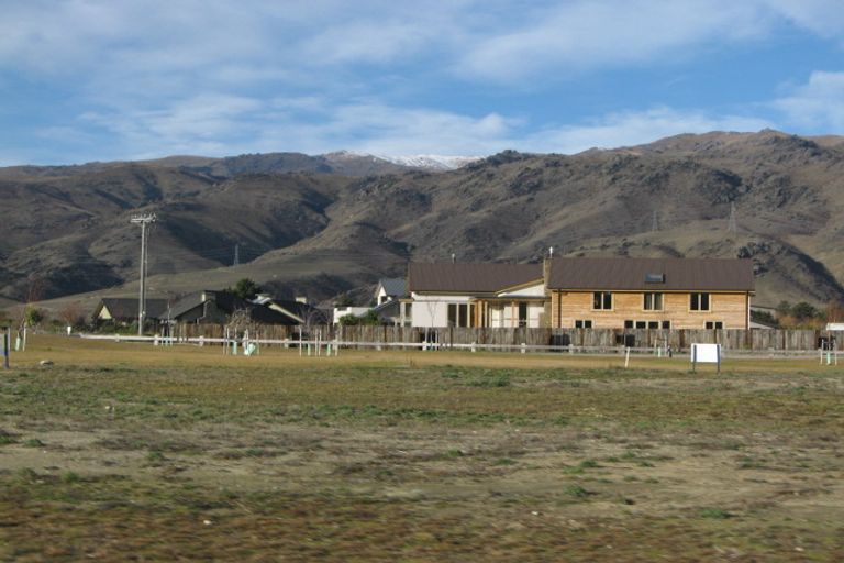 Photo of property in 2 Ash Lane, Cromwell, 9310