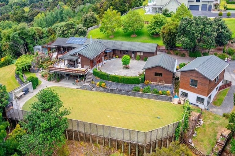 Photo of property in 76 Brick Bay Drive, Sandspit, Warkworth, 0982