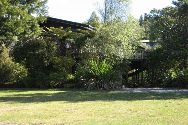 Photo of property in 7 Kaiuru Avenue, Pukawa Bay, Turangi, 3381