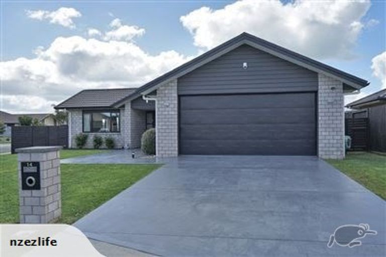 Photo of property in 14 Piwakawaka Court, Rototuna North, Hamilton, 3210