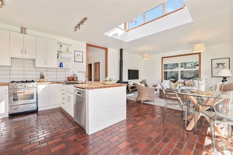 Photo of property in 18 Saint James Avenue, Papanui, Christchurch, 8053