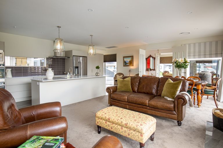 Photo of property in 10 Willoughby Place, Clyde, 9330