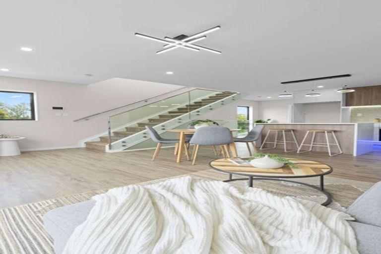 Photo of property in 6/18 Hutchinsons Road, Bucklands Beach, Auckland, 2014