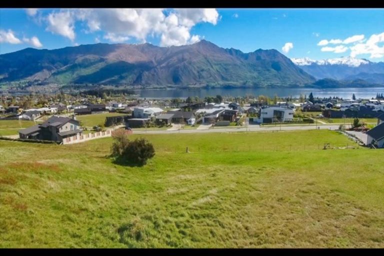 Photo of property in 56 Forest Heights, Wanaka, 9305