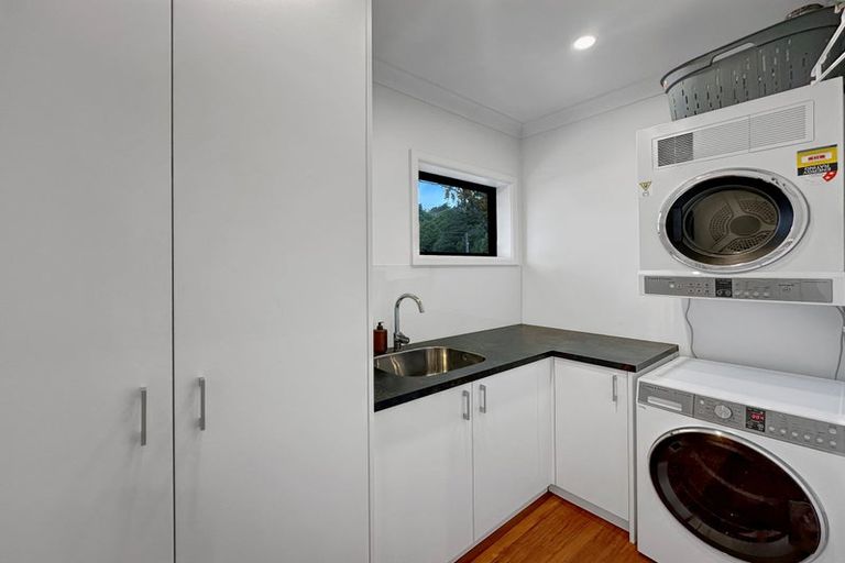 Photo of property in 45 Heretaunga Square, Silverstream, Upper Hutt, 5019