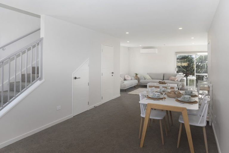 Photo of property in 25 Kakapo Lane, Redwood, Christchurch, 8051