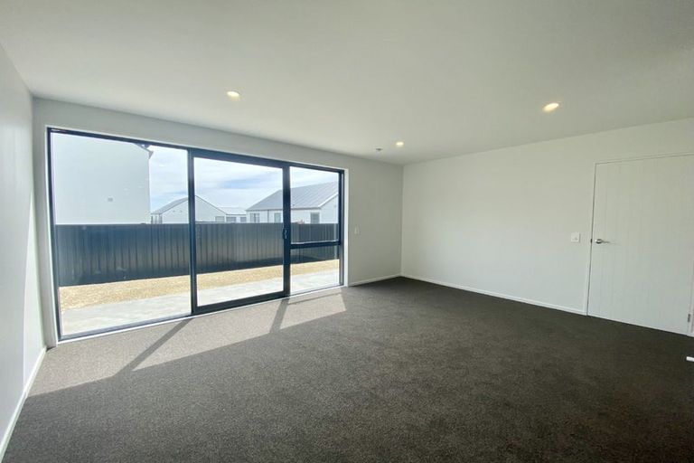 Photo of property in 13 Wheatsheaf Lane, Heathcote Valley, Christchurch, 8022