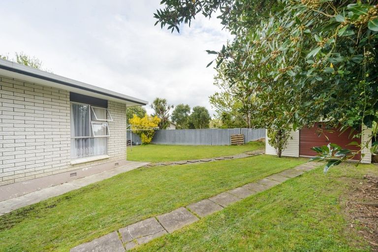 Photo of property in 22 Catlins Crescent, Milson, Palmerston North, 4414