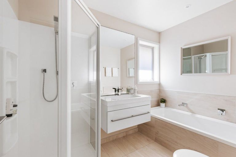 Photo of property in 12 Kokihi Close, Papamoa Beach, Papamoa, 3118