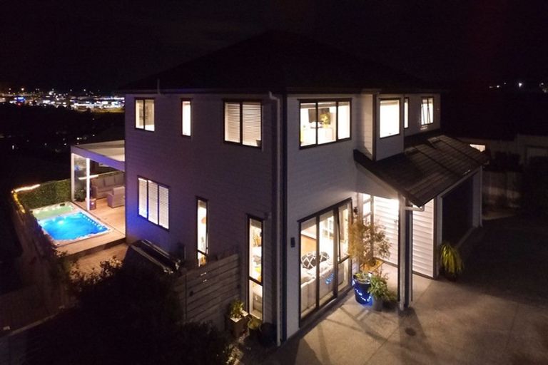 Photo of property in 23 Pioneer Rise, Silverdale, 0932