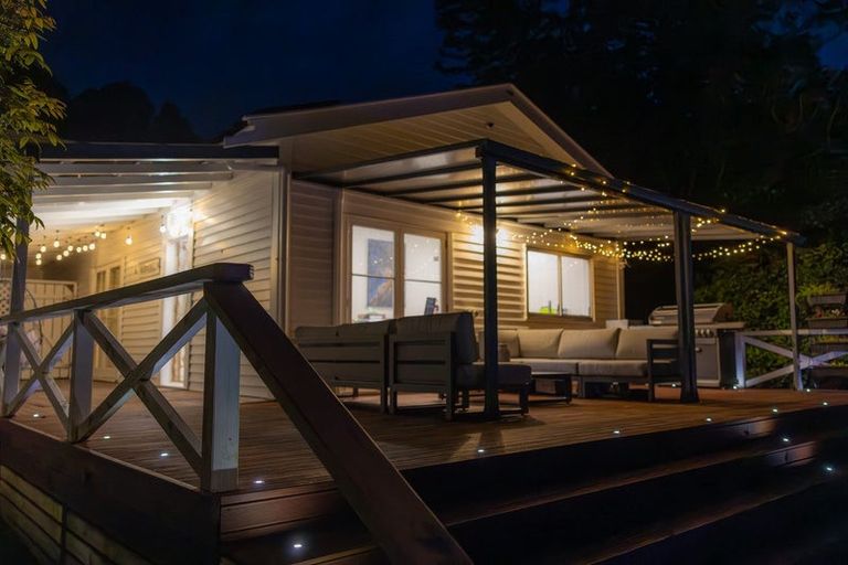 Photo of property in 98 Hill Road, The Gardens, Auckland, 2105