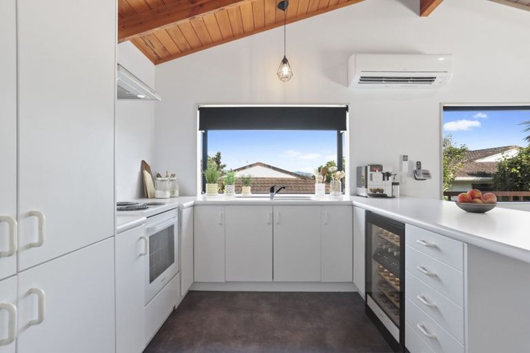 Photo of property in 4/3 Henry Street, Avondale, Auckland, 1026