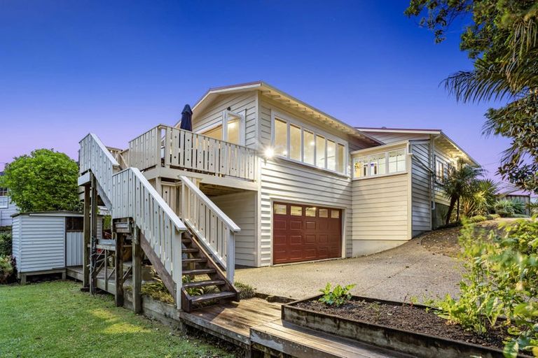 Photo of property in 40 Rangatira Road, Birkenhead, Auckland, 0626