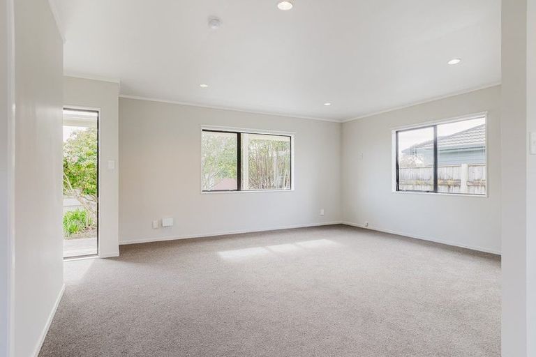 Photo of property in 42a Mcleavey Drive, Kelvin Grove, Palmerston North, 4414