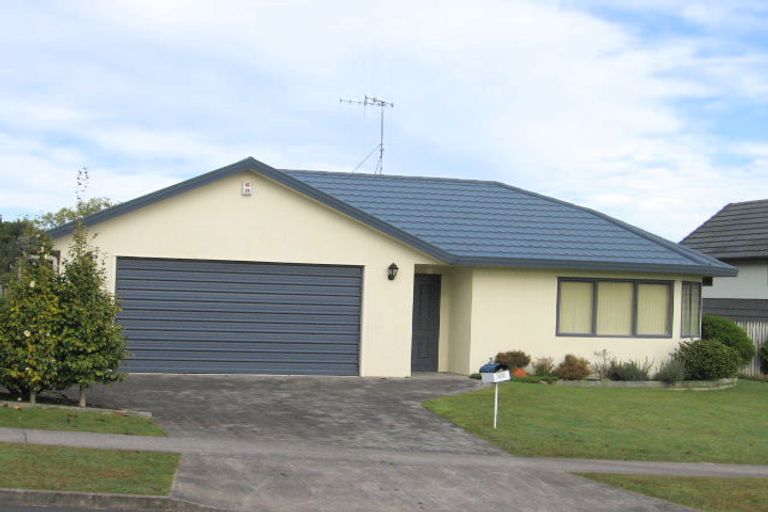 Photo of property in 43 Ayrshire Drive, Grandview Heights, Hamilton, 3200