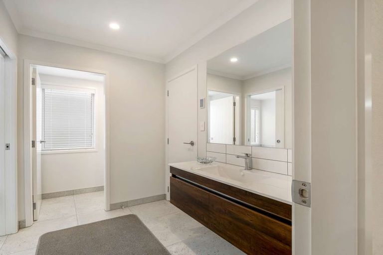 Photo of property in 34 Tirimoana Place, Otamatea, Whanganui, 4501