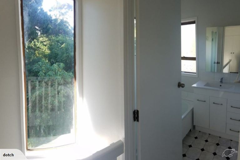 Photo of property in 7/8 Miro Street, New Lynn, Auckland, 0600