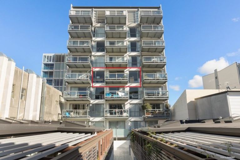 Photo of property in Sol Apartments, 13/37 Jessie Street, Te Aro, Wellington, 6011