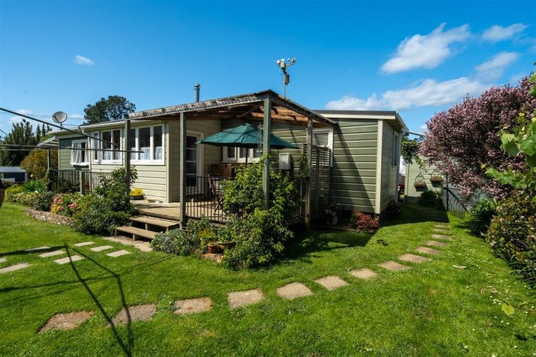 Photo of property in 16 Macfarlane Street, Kawakawa, 0210