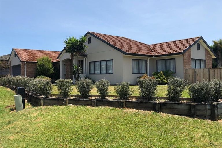 Photo of property in 4 George Deane Place, Greenhithe, Auckland, 0632