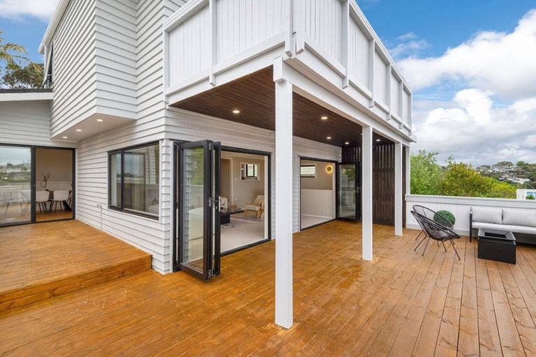 Photo of property in 1/45 Rangitoto Terrace, Milford, Auckland, 0620
