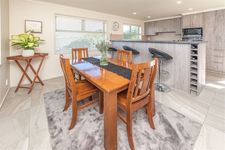 Photo of property in 98 Matai Street, Castlecliff, Whanganui, 4501