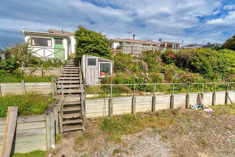 Photo of property in 70 Tiverton Street, Palmerston, 9430