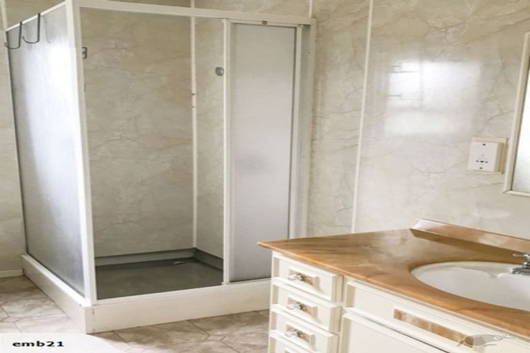 Photo of property in 46 Guadeloupe Crescent, Grenada Village, Wellington, 6037