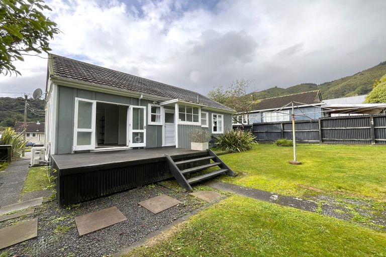 Photo of property in 79 Wilkie Crescent, Naenae, Lower Hutt, 5011
