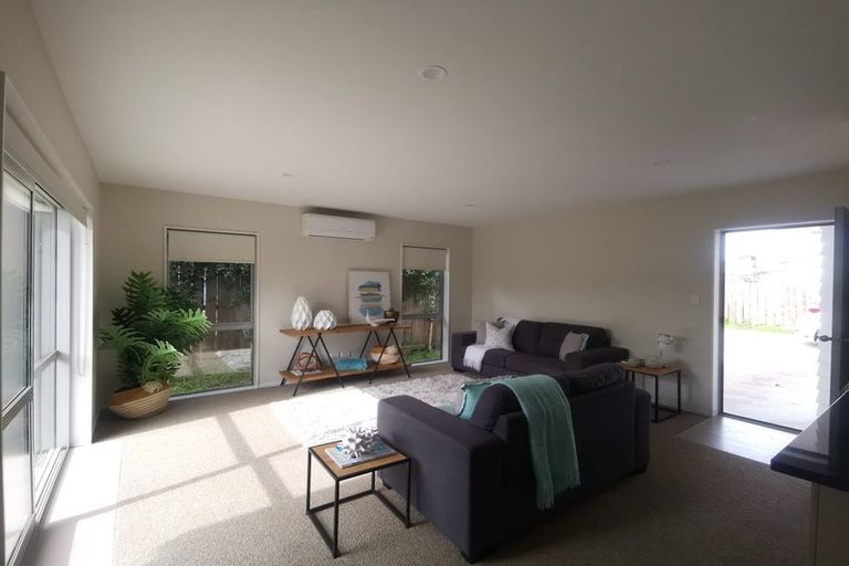 Photo of property in 43a Eastburn Street, Papakura, 2110