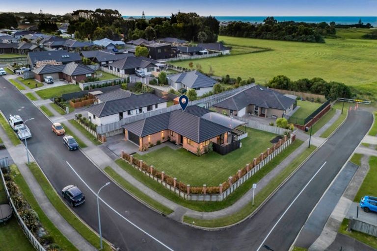 Photo of property in 37 Papawhero Drive, Bell Block, New Plymouth, 4312
