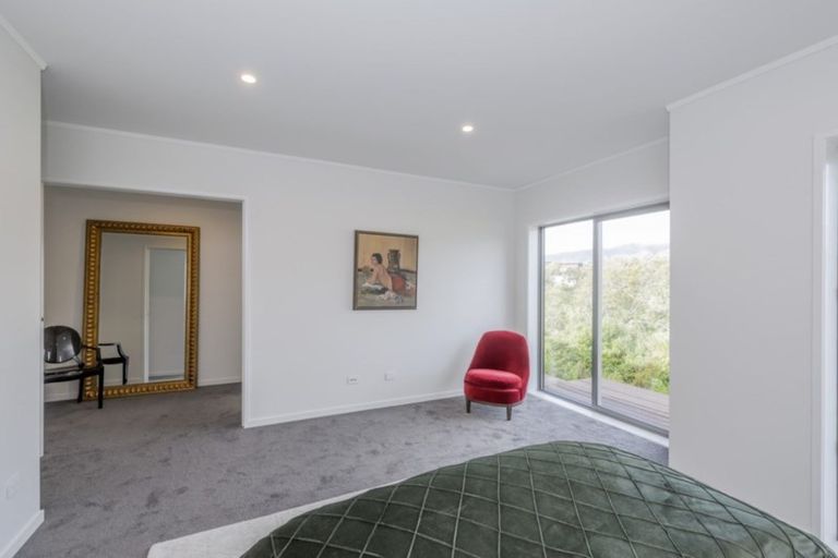 Photo of property in 3 Lamont Place, Waikanae, 5036