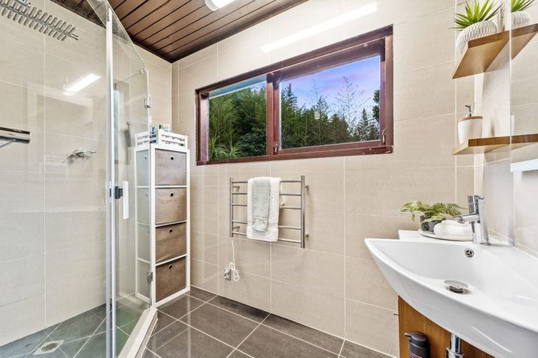 Photo of property in 62 Parr Terrace, Castor Bay, Auckland, 0620
