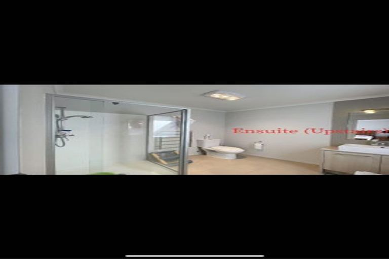 Photo of property in 18 Lane Cameron Place, Flat Bush, Auckland, 2019