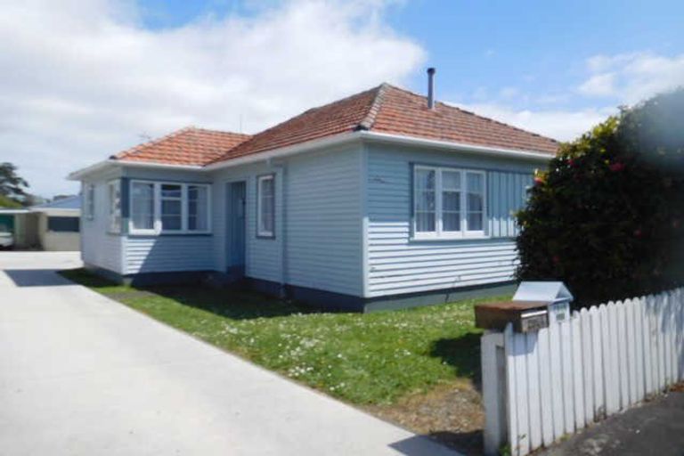 Photo of property in 206 Coronation Avenue, Welbourn, New Plymouth, 4310